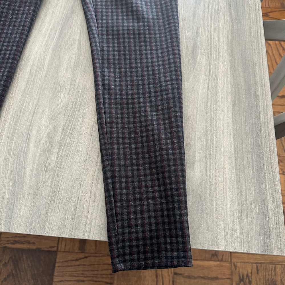 Counterparts Plaid Leggings - Picture 5 of 7